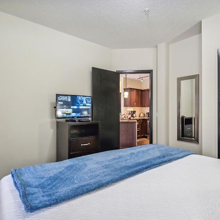 קאנמור Cozy One Bedroom Condo With Indoor Pool And Hottub מראה חיצוני תמונה
