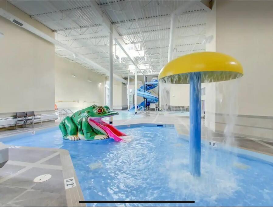 קאנמור Cozy One Bedroom Condo With Indoor Pool And Hottub מראה חיצוני תמונה
